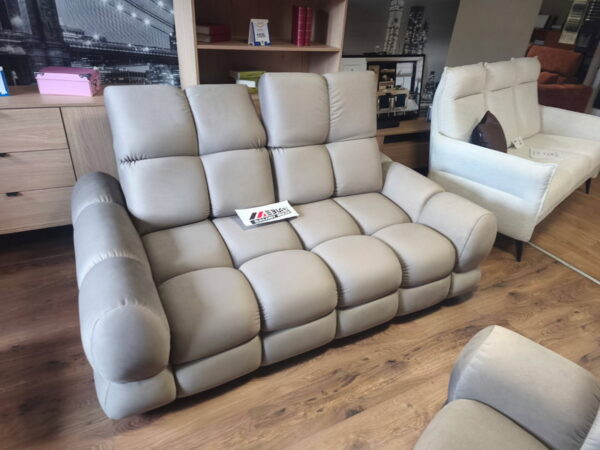TOLLO 2E Sofa z elektrycznie wysuwanym siedziskiem | DOSTĘPNA OD RĘKI TOLLO 2E Sofa z elektrycznie wysuwanym siedziskiem | DOSTĘPNA OD RĘKI